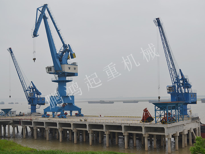 HGQ10t-25m、MQ25t-25m 碼頭起重機